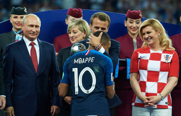 她的脸部轮 她的脸部轮