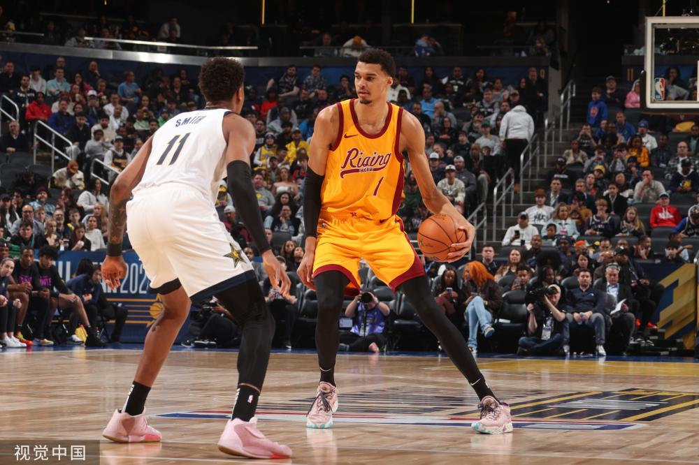 手们奋勇拼 手们奋勇拼