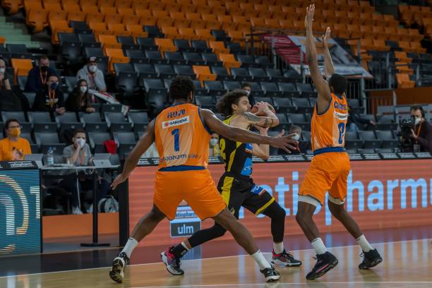 发展青训和 发展青训和