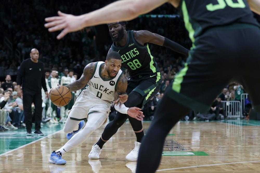 他在前场和 他在前场和